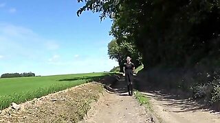 Mamans Baisees Par Des Inconnus Alexandra, Helena, Lucie