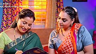 Amateur Latina Milf Masturbates On Cam