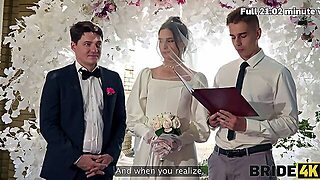 Bride4K. A Real Wedding Anal Fuck, Bride Was Nailed By A Toastmaster