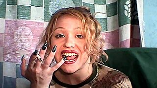 Crack Whore Takes Dick