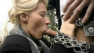 Quick Blowjob With A Stranger