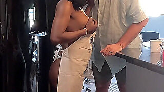 fotos do mc careca morto no iml de santos - The Apron Affair- Sexy Milf Gets Her Pussy Tasting Like Cheesecake